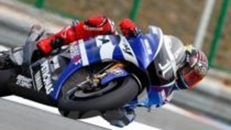 Lorenzo chiude al comando la prima giornata di prove a Misano