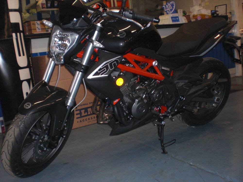 Benelli BN 302 (2014 - 16) (3)