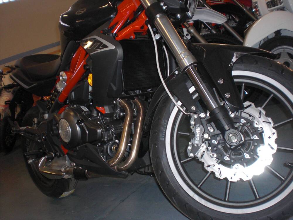 Benelli BN 302 (2014 - 16) (4)