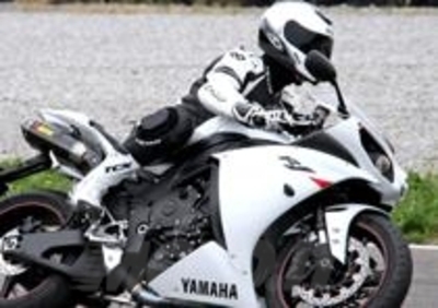 Yamaha YZF R1 