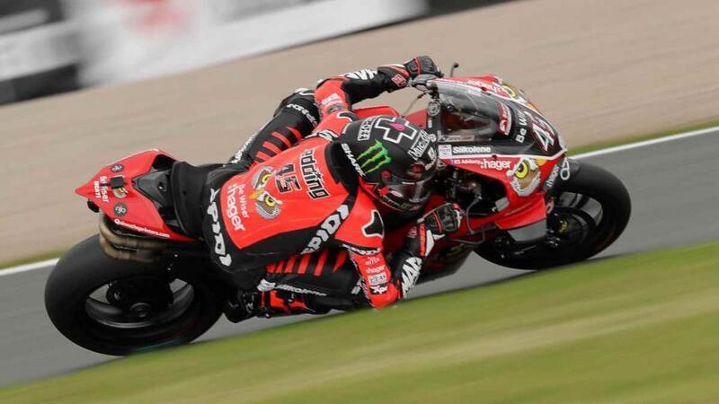 BSB: tripetta Ducati a Oulton Park. I qualificati per lo Showdown