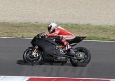 Proseguono i test della Ducati 1199