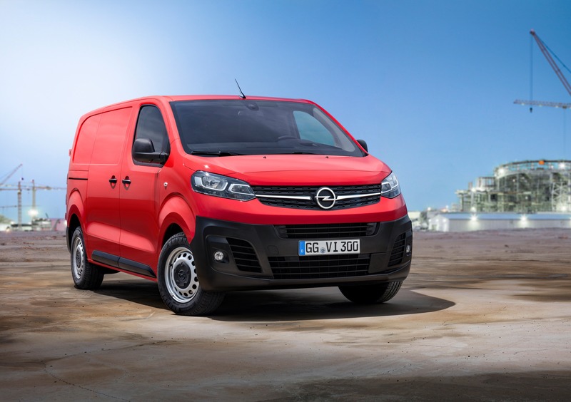 Opel Vivaro Furgone (8)