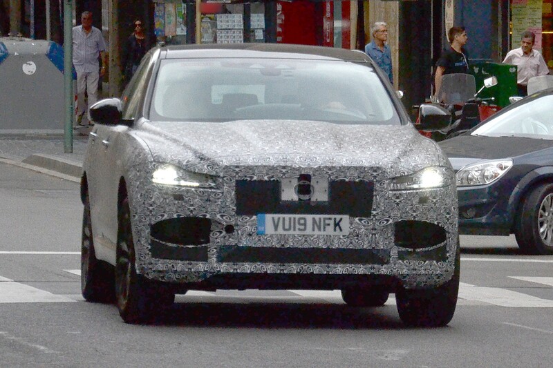 Restyling in arrivo per il nuovo Jaguar F-Pace