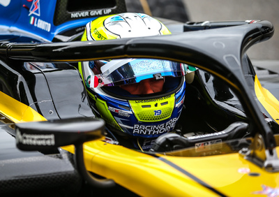 Luca Ghiotto, in gara per la Formula 1 