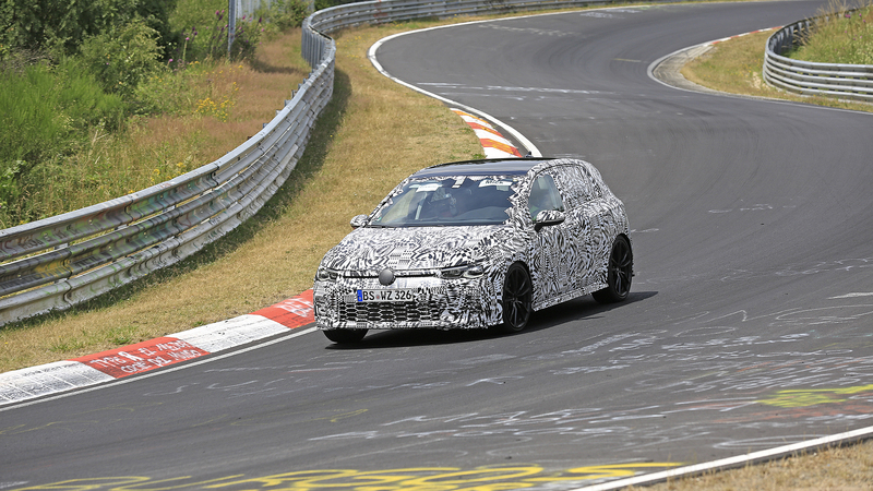 Volkswagen Golf GTI, il video spia al N&uuml;rburgring