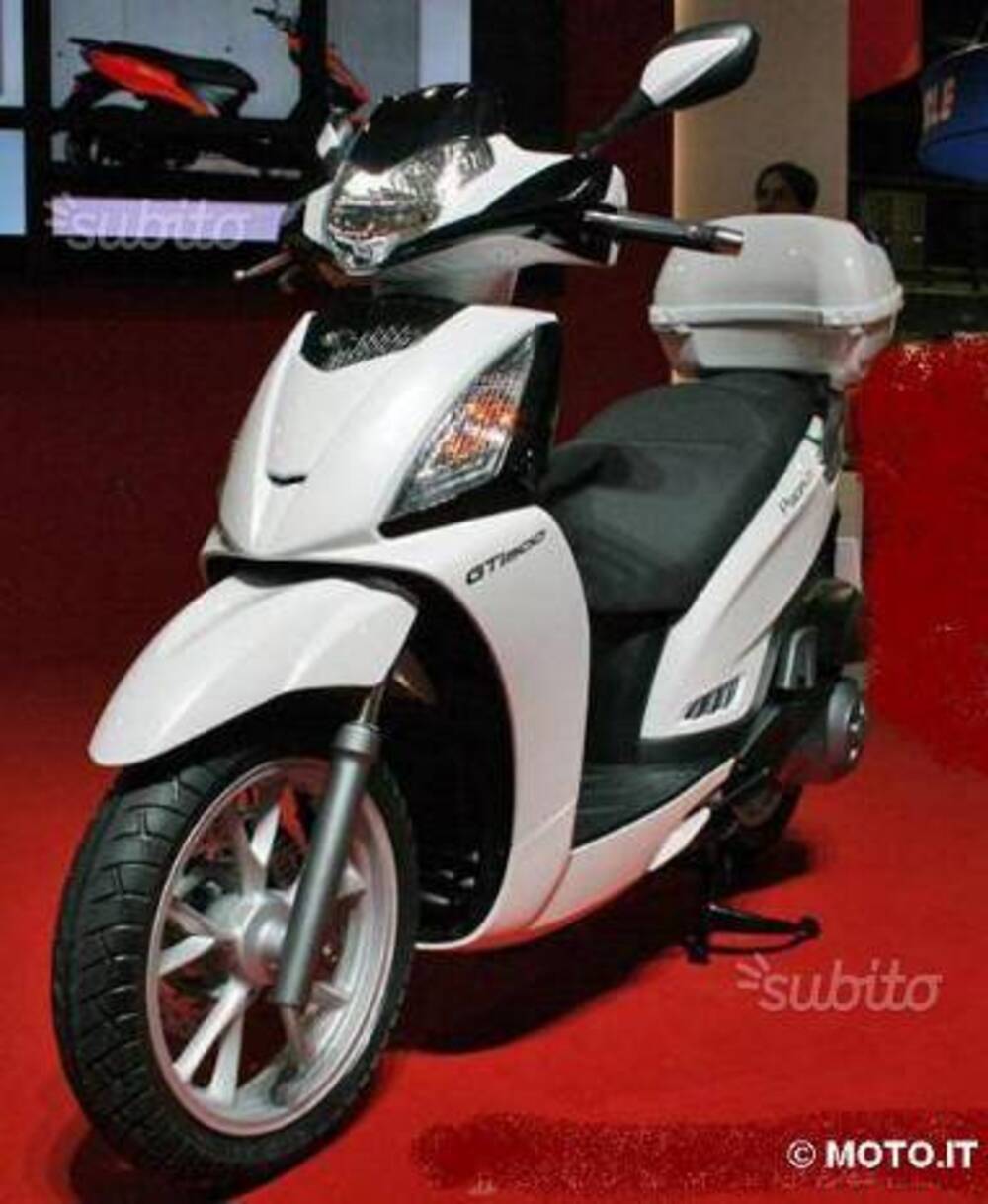 Kymco People 300i GT ABS (2010 - 17)