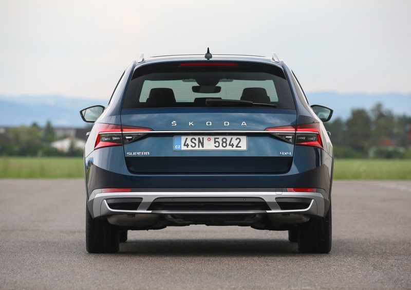 Skoda Superb Station Wagon (2015-24) (28)