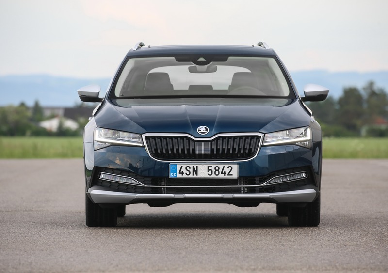 Skoda Superb Station Wagon (2015-24) (26)