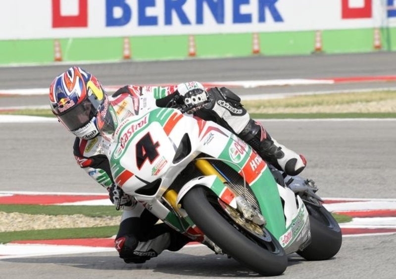 Rea &egrave; il pi&ugrave; veloce nelle qualifiche del venerd&igrave; a Imola