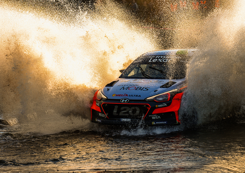 WRC16 Argentina. Magnifico Paddon (Hyundai) nella resa di Latvala