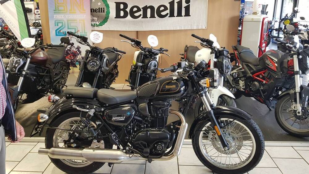Benelli Imperiale 400 (2019 - 20) (2)