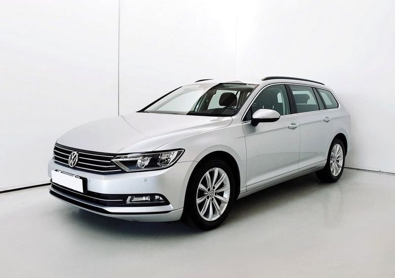 Volkswagen Passat Variant (2014-23) (27)