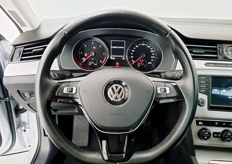 Volkswagen Passat Variant (2014-23) (45)