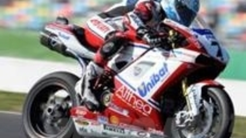 Checa vince le due gare di Magny Cours ed &egrave; campione del mondo