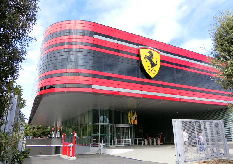 Lavoratori Ferrari, Nuovo accordo sindacati e super bonus da 12K