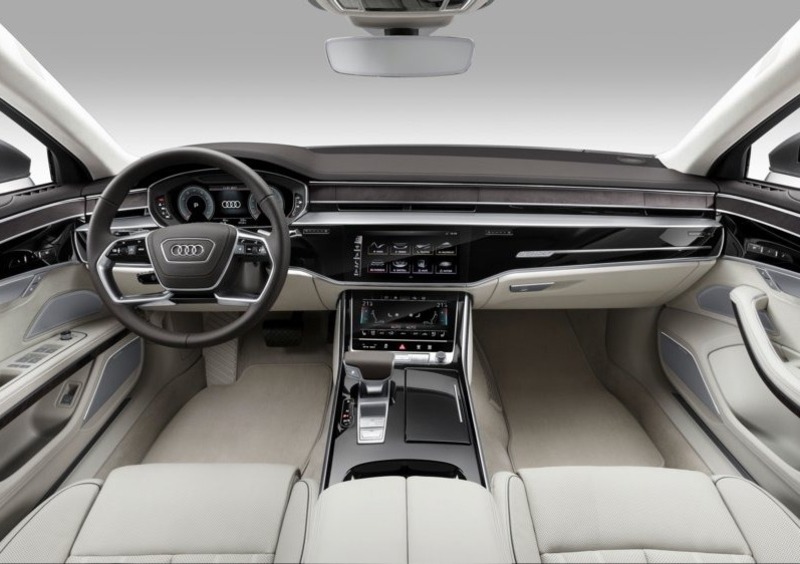 Audi A8 (2017-->>) (42)