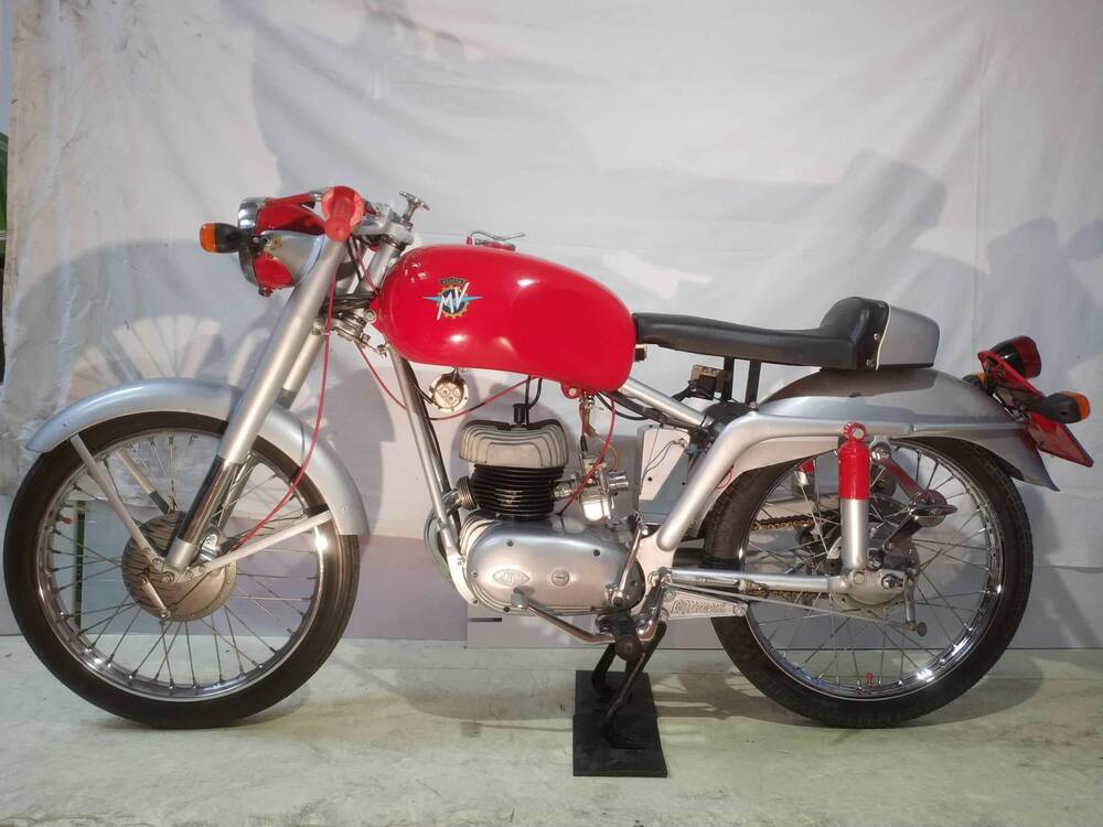 MV Agusta 125 Sport (2)