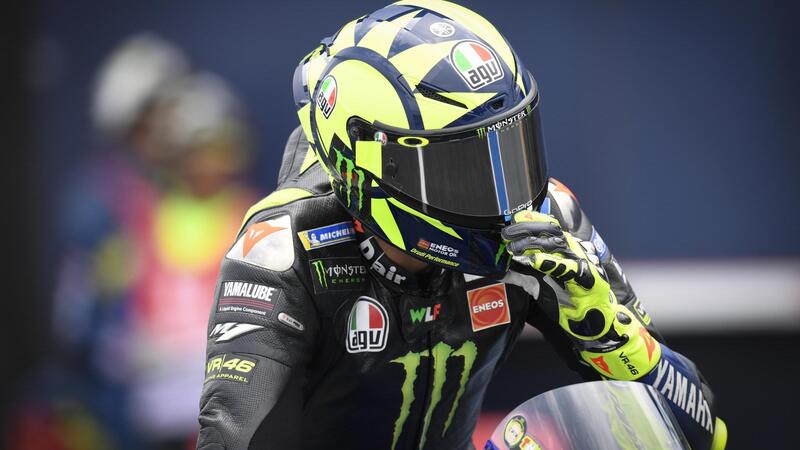 MotoGP in Thailandia. Valentino Rossi: "La Yamaha non deve farsi scappare Quartararo"