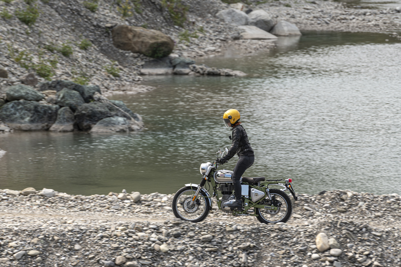 La Royal Enfield Bullet Trials 500 fuoristrada