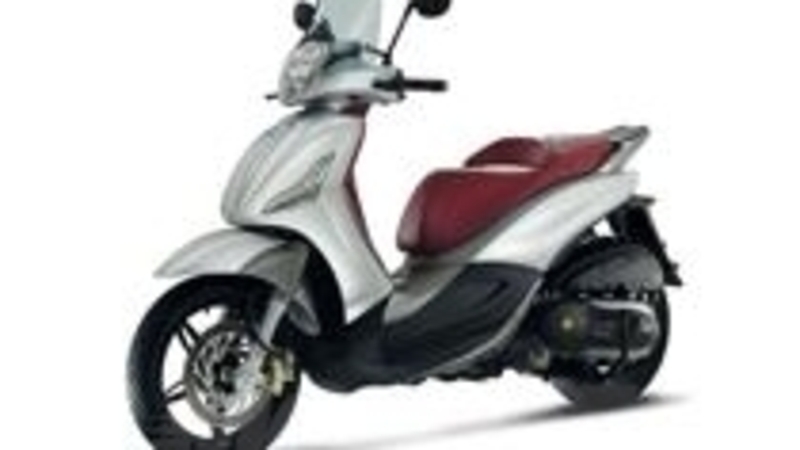 Piaggio Beverly SportTouring 350 con ABS/ASR