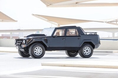 Lamborghini LM002: la nonna della Urus va all&rsquo;asta