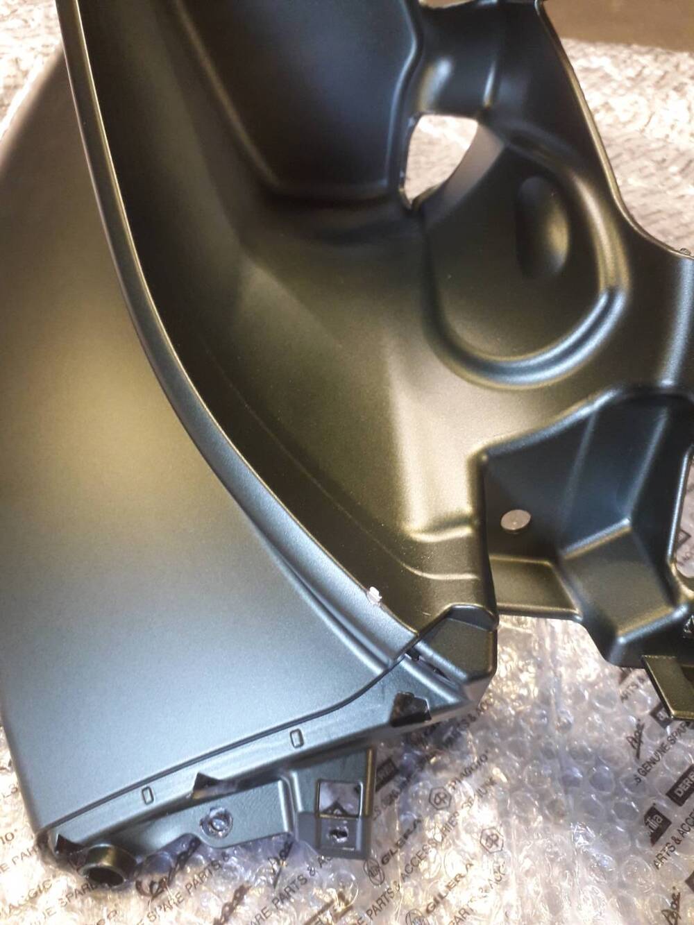 SCUDO ANTERIORE NEW PIAGGIO MP3 VERDE OPACO (5)