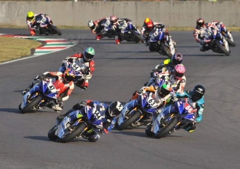 Agnelli e Laudati vincono le Yamaha R Series Cup