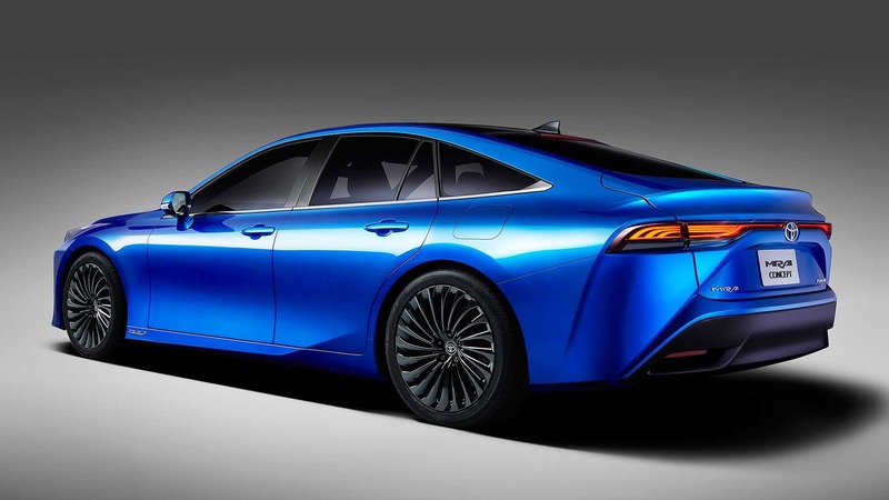 Toyota Mirai, la vettura ad idrogeno diventa una coup&eacute;