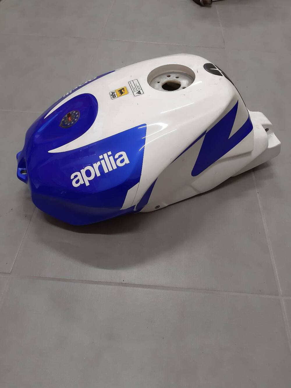 SERBATOIO APRILIA TUONO 2006/09 (3)