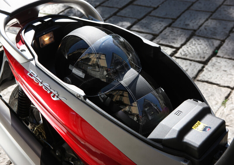 Piaggio Beverly 350 Beverly 350 S ABS (2019 - 20) (6)