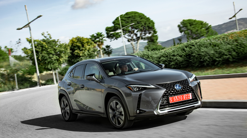 Lexus UX Hybrid: gamma rinnovata con pi&ugrave; tecnologia