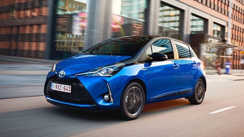 Toyota Yaris 1.5 Hybrid 5 porte Lounge Blue