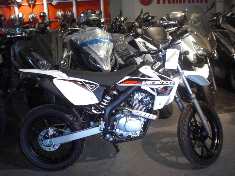 Rieju Marathon 125 Motard A.C. (2011 - 17) (3)