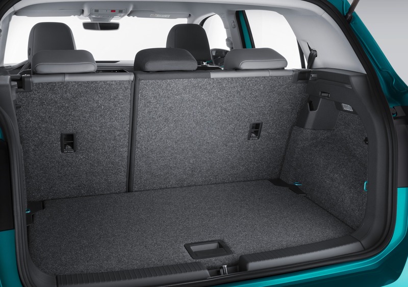 Volkswagen T-Cross (2019-->>) (26)