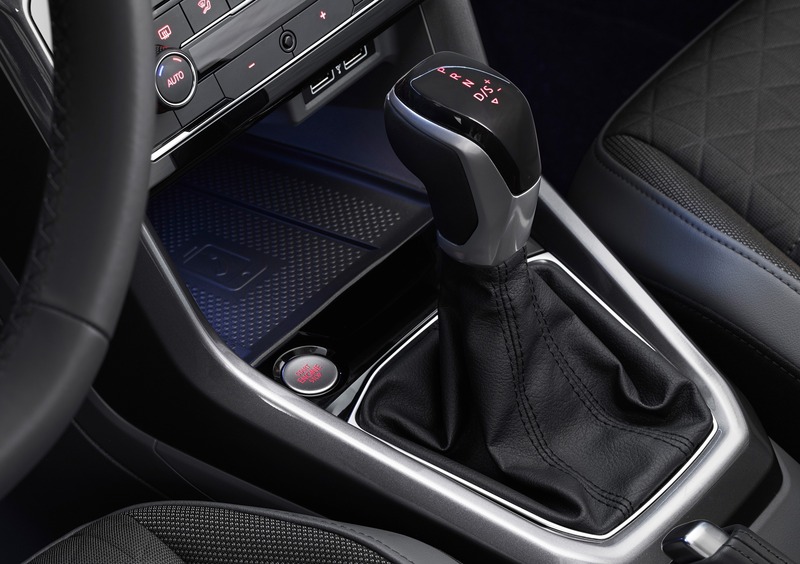 Volkswagen T-Cross (2019-->>) (31)