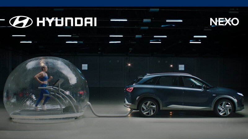 Hyundai Nexo, l&#039;atleta olimpica corre nella bolla di emissioni green nello spot 