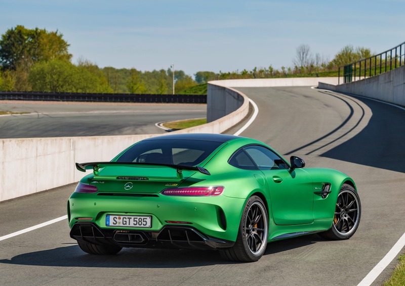 Mercedes-Benz AMG GT R (2016-22) (9)