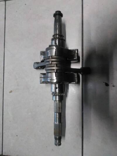 APRILIA SRV 850 PARTI MOTORE