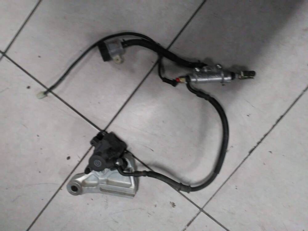 YAMAHA MT 03 PARTI MOTORE E TELAIO (7)