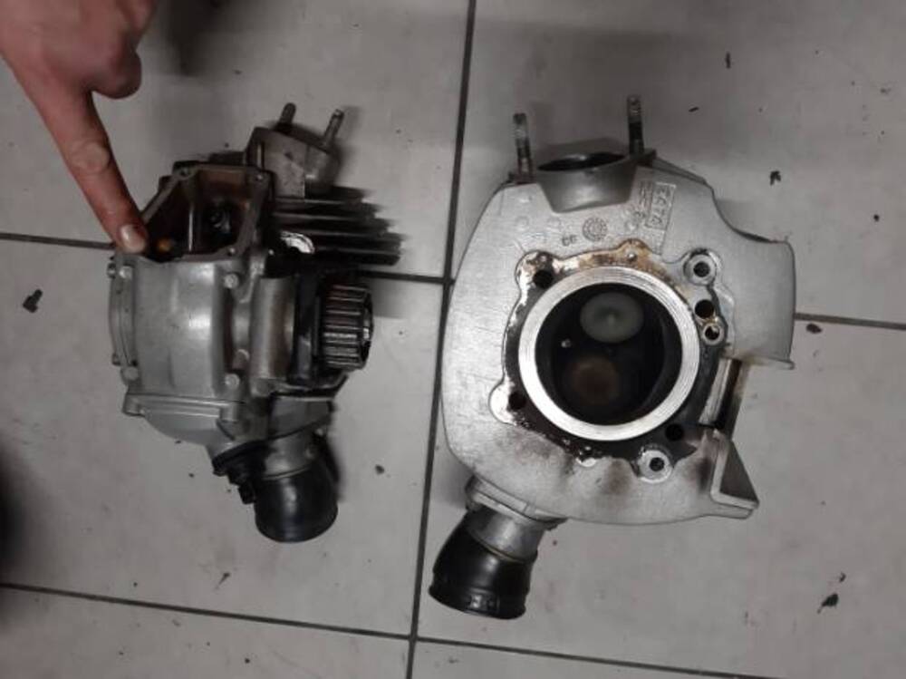 DUCATI MONSTER 620 I PARTI MOTORE (8)