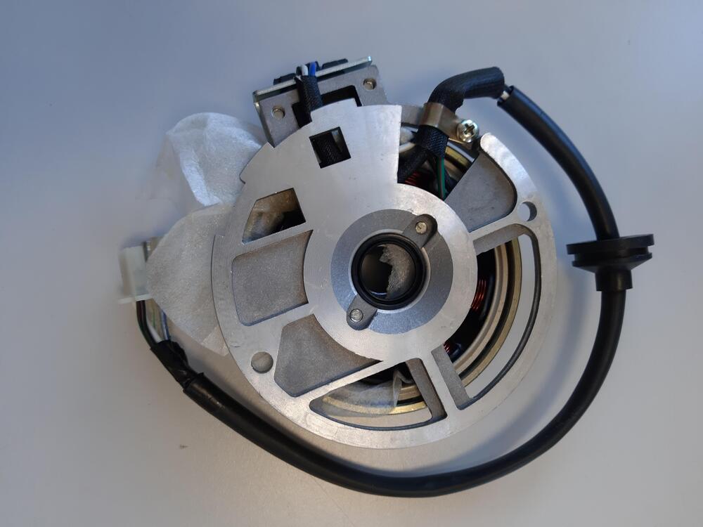 STATORE E VOLANO MINARELLI PER SCOOTER 50