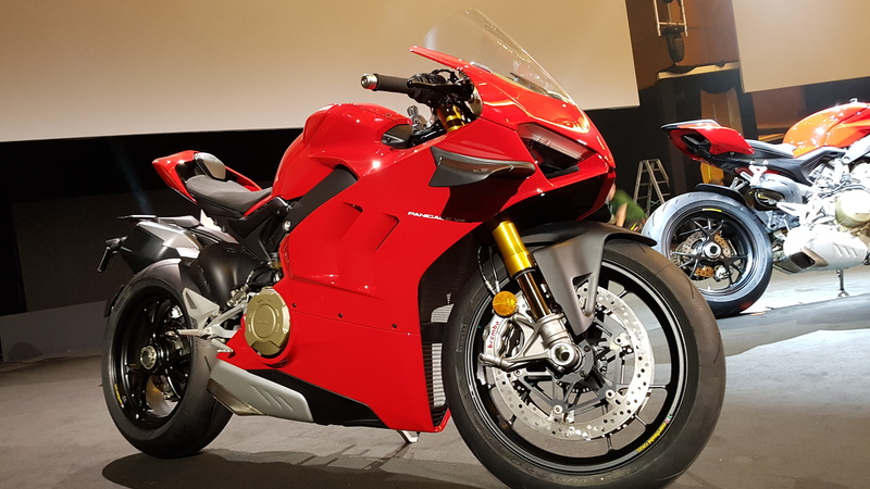 Nuova Ducati Panigale V4 MY 2020: video, foto, dati e prezzi