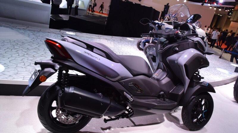 Yamaha Tricity 300. Cresce la cilindrata, ma basta la patente B