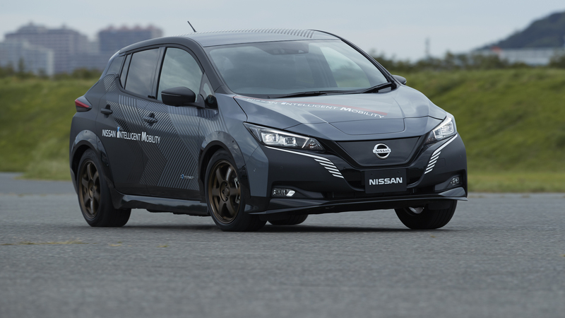 Nissan Leaf e+, il prototipo con doppio motore e All-Wheel Control