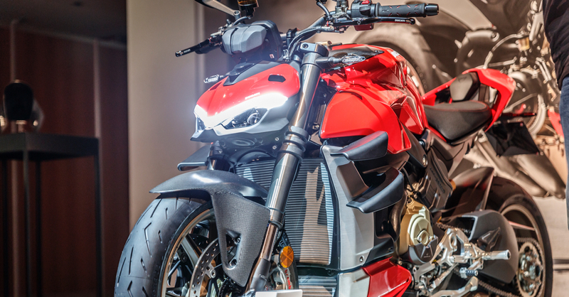 Ducati a EICMA 2019: Streetfighter V4, gamma Superbike e nuove vestizioni. Tutti i prezzi e le disponibilit&agrave;!