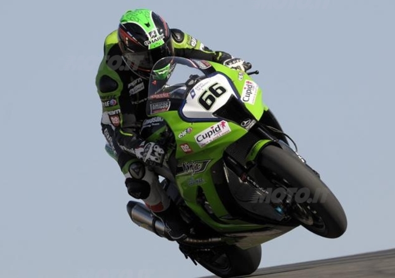 Tom Sykes rinnova il suo contratto con il team Kawasaki Superbike