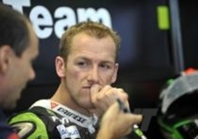 Tom Sykes rinnova il suo contratto con il team Kawasaki Superbike