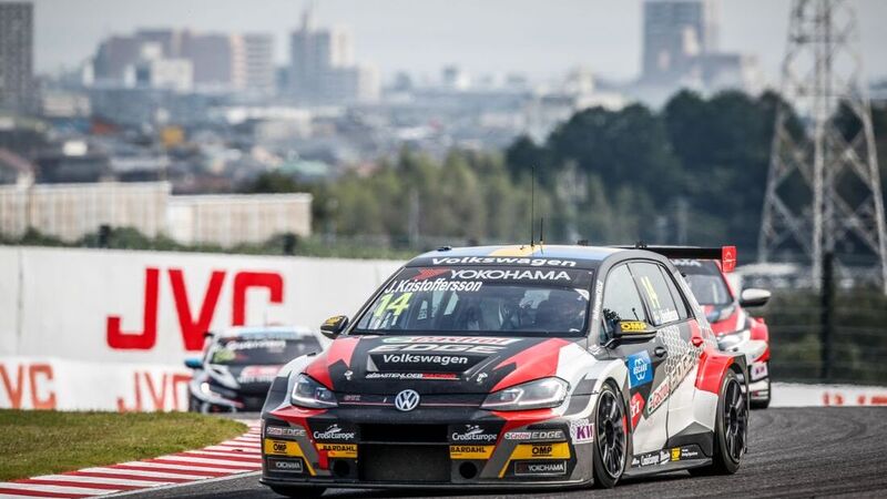 WTCR 2019. A Kristoffersson la Race3 di Suzuka, Ceccon 3&deg; ma penalizzato