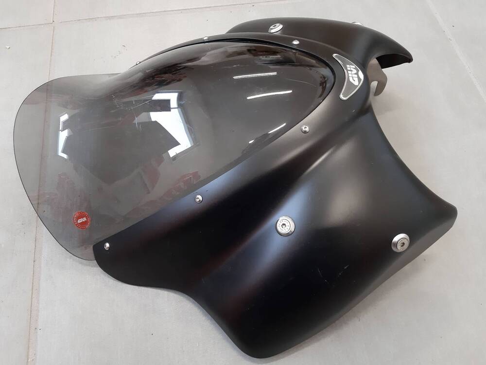 CUPOLINO SUZUKI BANDIT 1250 Givi (5)